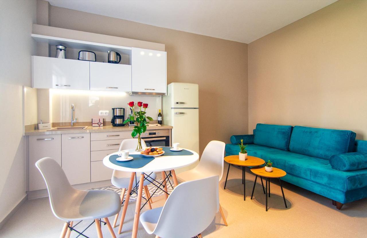פליאוחורה Vakakis Family Luxury Studios 2 מראה חיצוני תמונה