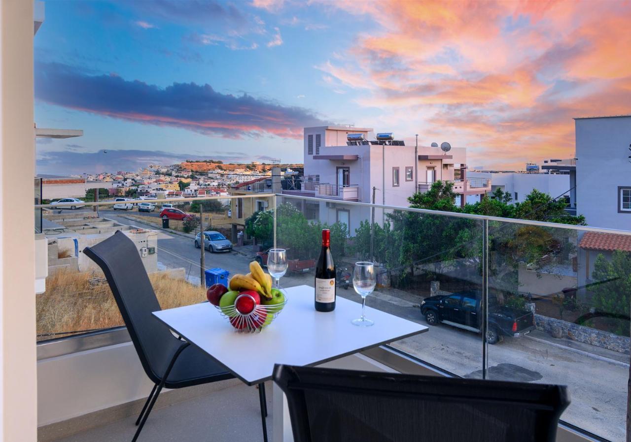 פליאוחורה Vakakis Family Luxury Studios 2 מראה חיצוני תמונה
