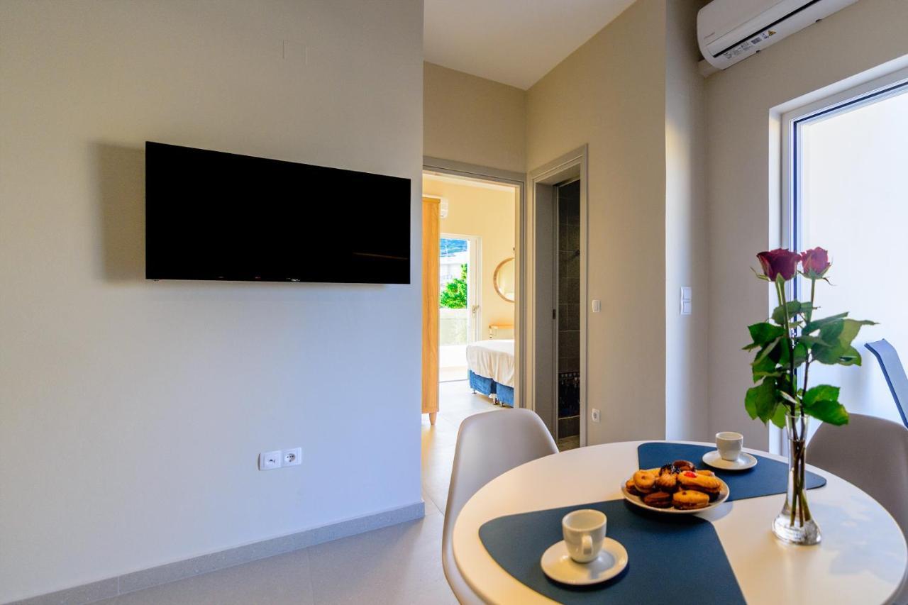 פליאוחורה Vakakis Family Luxury Studios 2 מראה חיצוני תמונה